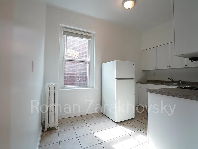 73 Brighton Ave #5 — Photo 7