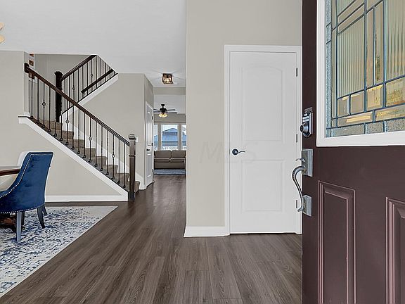 5th image of 101 Bradley Ct