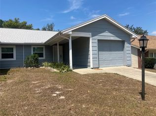 2825 Whitehall Dr, Palm Harbor, FL 34684