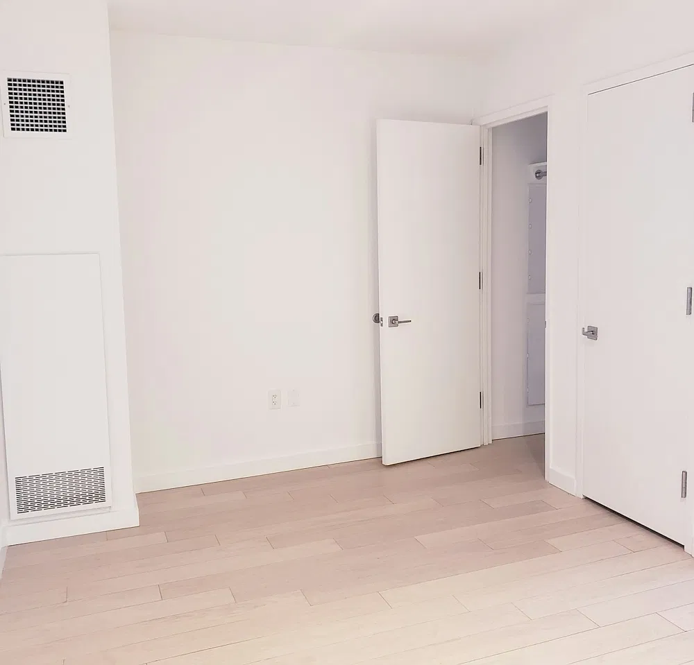 535 West 43rd Street — Photo 1