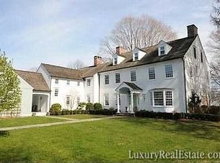 490 Hillside Rd, Fairfield, CT 06824