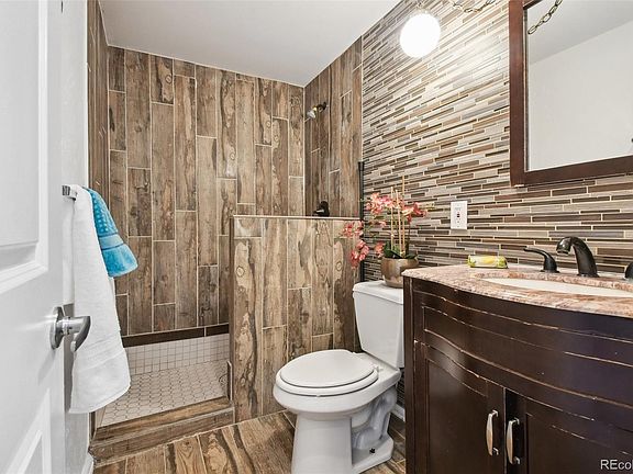 3rd image of 1265 S Knox Court