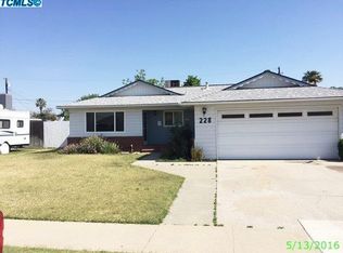 228 E Bainbridge Dr, Hanford, CA 93230