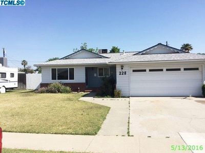 228 E Bainbridge Dr, Hanford, CA, 93230