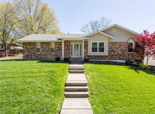 12938 Summit Ridge Dr, Saint Louis, MO 63146