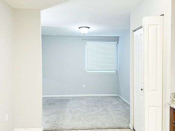 4th image of 7293 Coachlight Ct Unit D