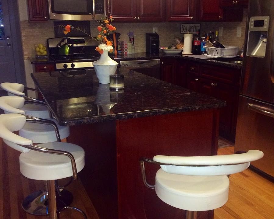 1st image of 4543 Manayunk Ave