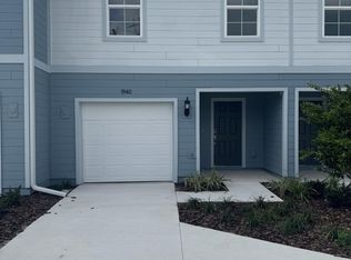 1940 Normandy Pines Ln, Jacksonville, FL 32221