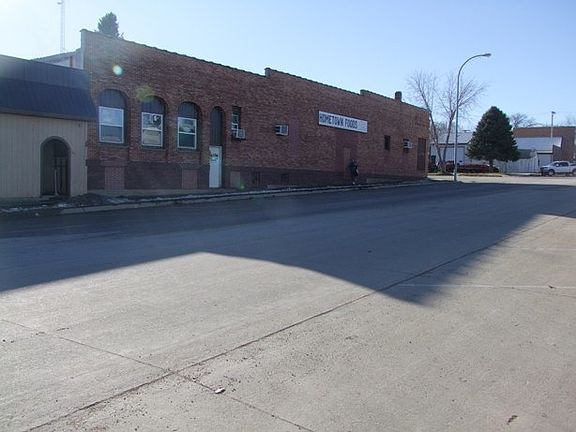 4th image of 201 S Main St