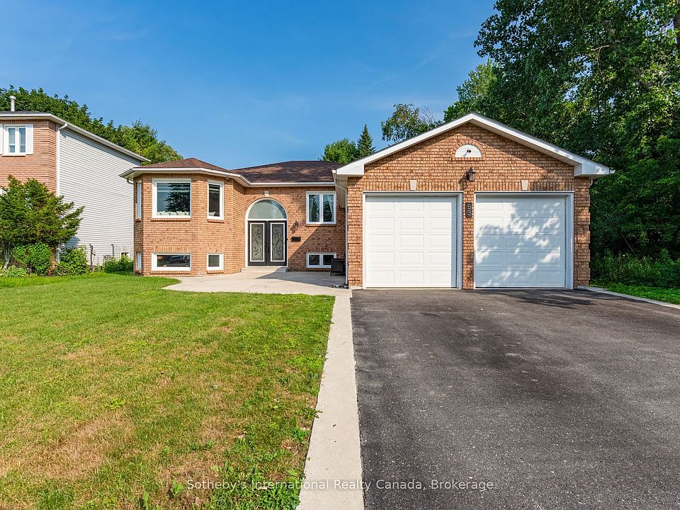 1st image of 53 Royal Beech Dr