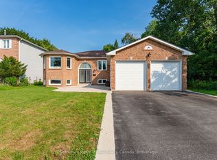 53 Royal Beech Dr, Wasaga Beach, ON L9Z 1H3