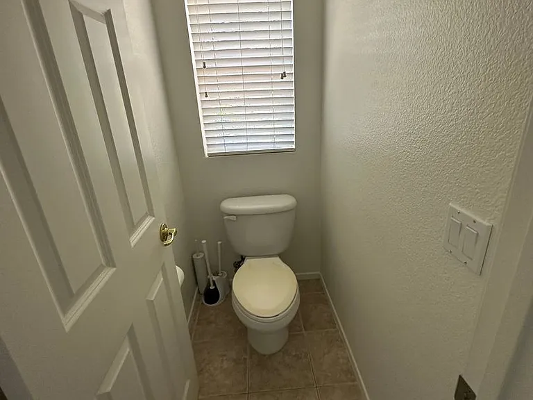 820 Silver Dr — Photo 51