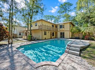 16790 E Hialeah Dr, Loxahatchee, FL 33470