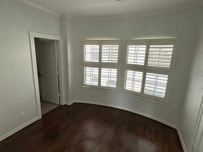 2810 Helena St — Photo 15