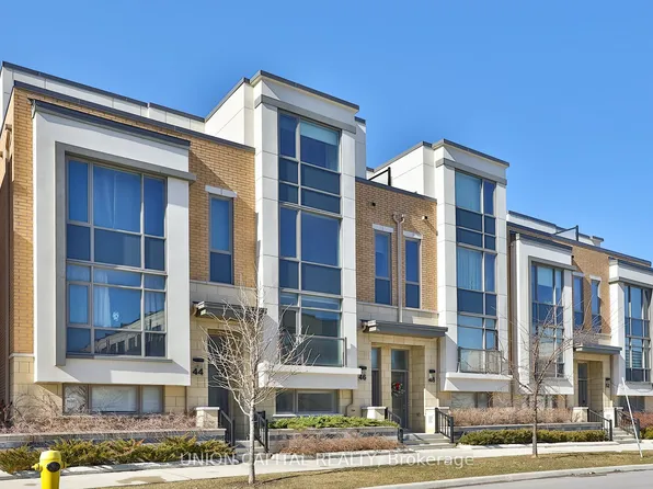 46 William Saville St, Markham, ON L3R 9S3