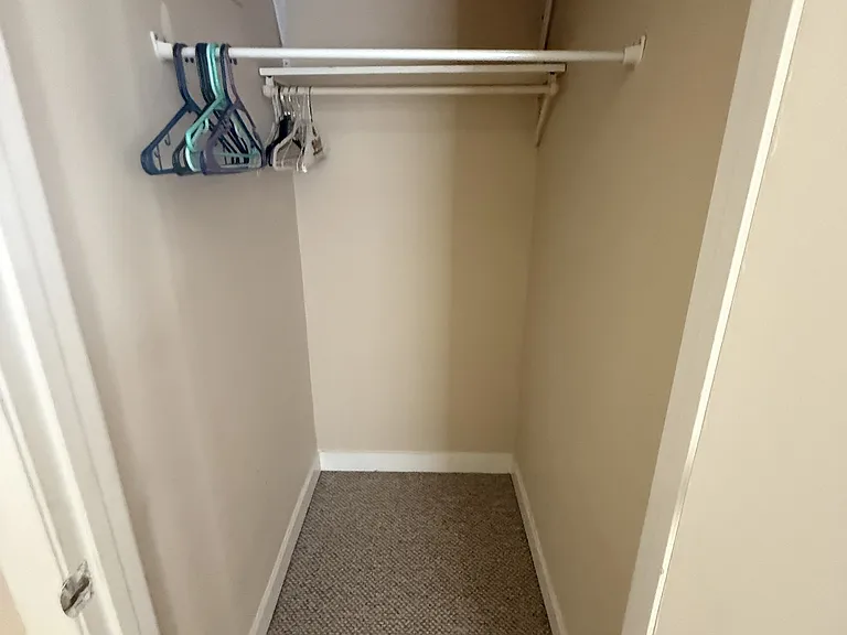 209 Hanover St #4 — Photo 1
