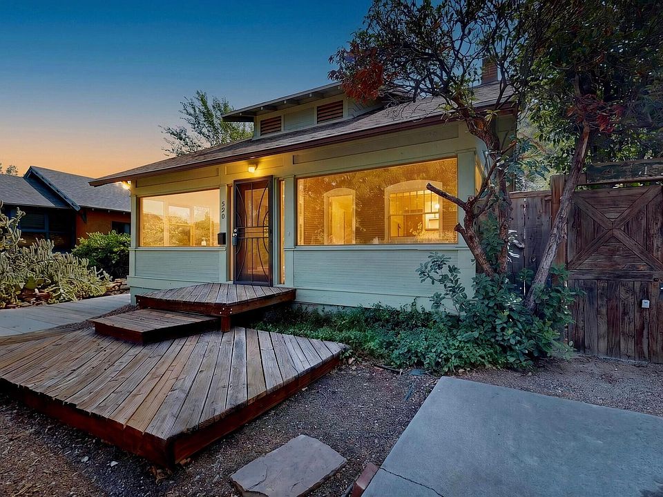 1st image of 520 Luna Blvd NW
