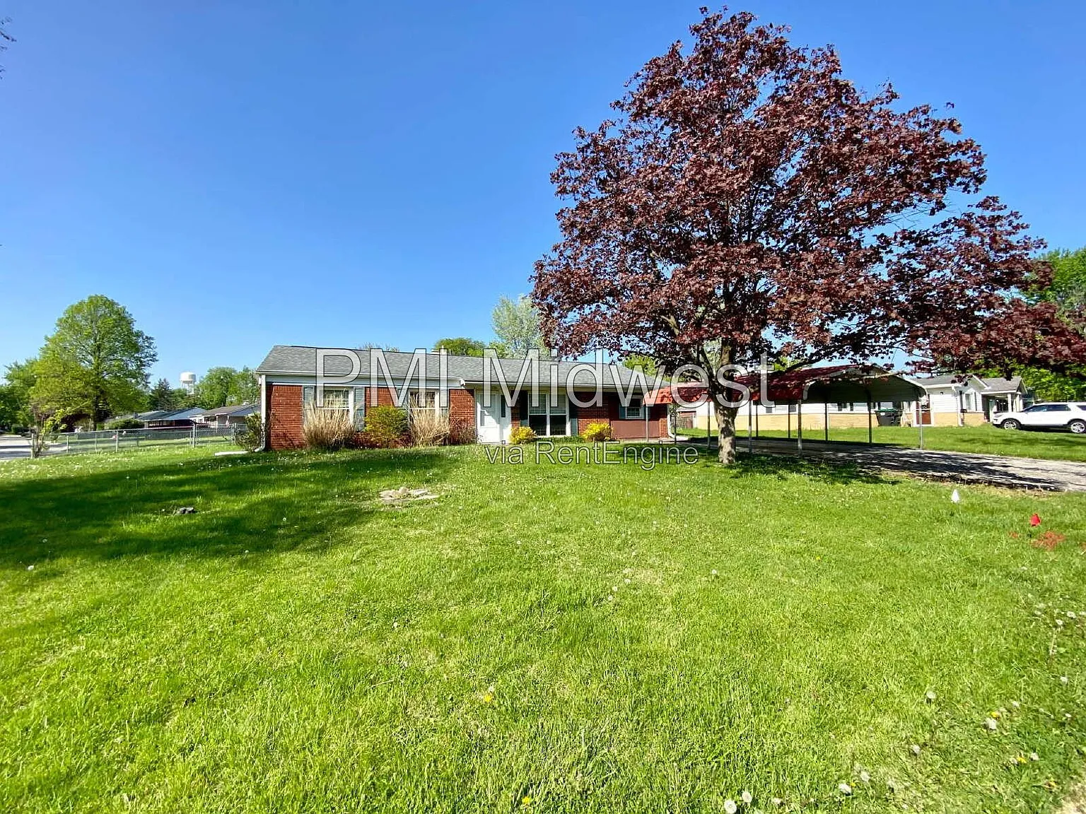 5 bed, 2.0 bath, 1620 sqft, $2,100 — Photo 1