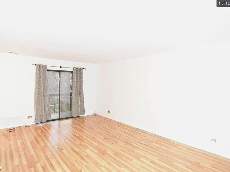 2208 Country Club Dr #26 — Photo 2