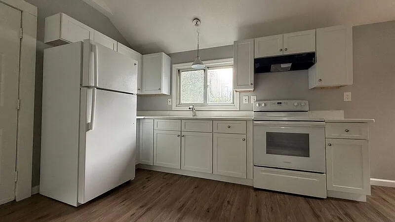 Studio, 1.0 bath, $1,295 — Photo 4