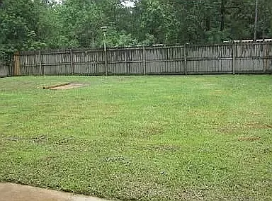 3 bed, 2055 sqft, $2,100 — Photo 2
