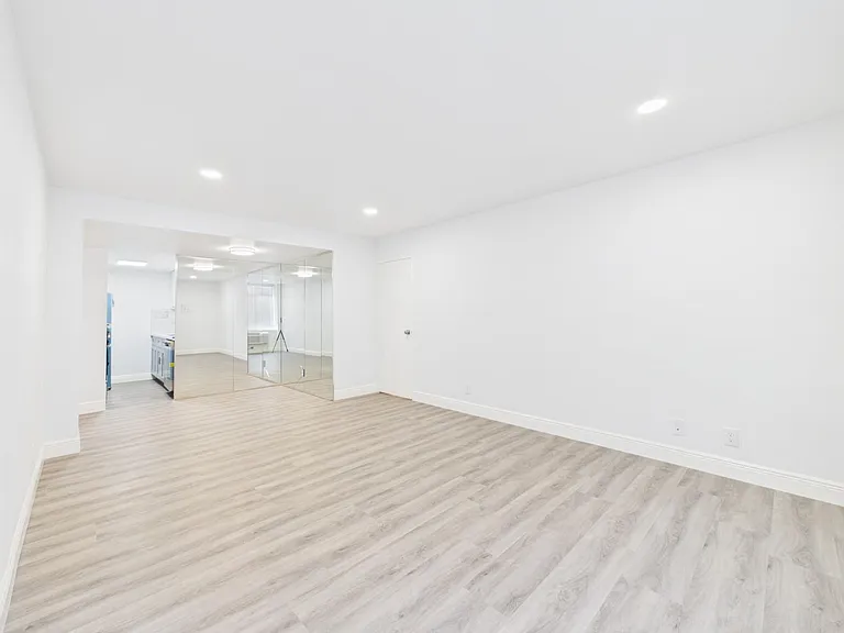 7510 Hornwood Dr #801 — Photo 3