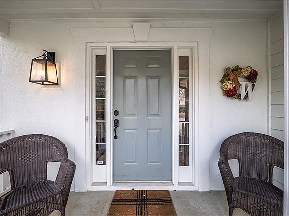 2nd image of 1085 Rome Dr