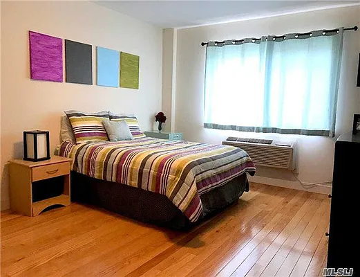 Sold by RE MAX Central Properties | media 9