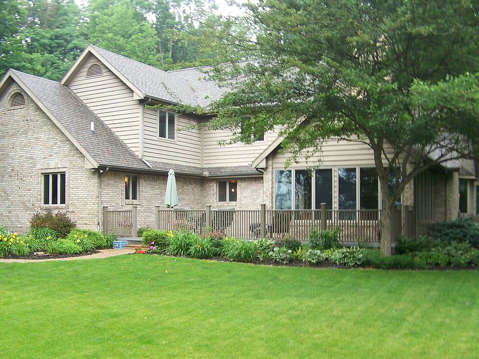 1st image of 2401 W Lynn Ln