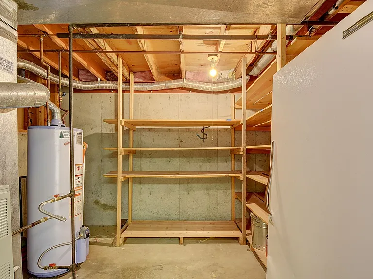 2541 W 105th Pl — Photo 32