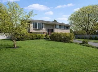 4 Basill Lane, East Northport, NY 11731