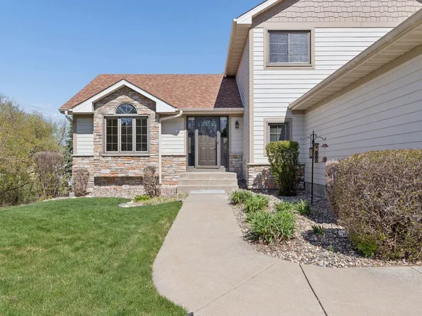 4416 Coachman Ln NE, Prior Lake, MN 55372