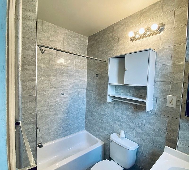 1st image of 3022 41st St #2A