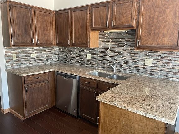 4th image of 9316 Montgomery Dr #167