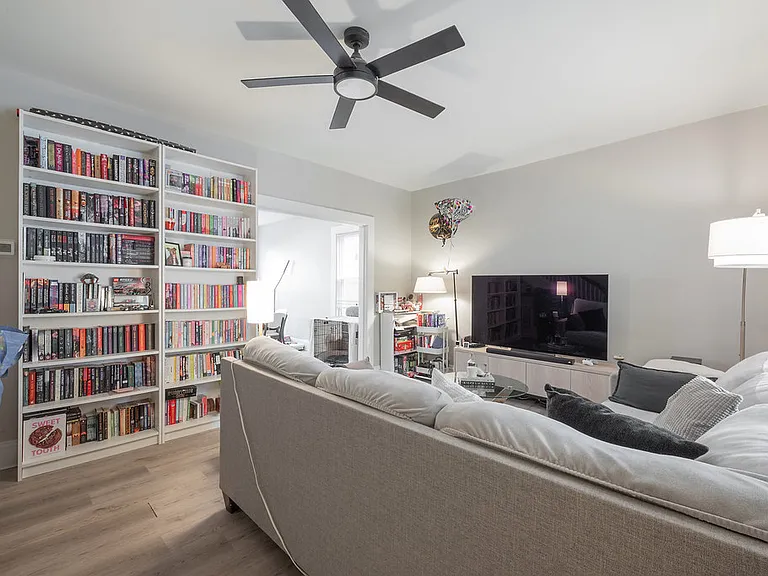 402 S Stafford Ave — Photo 7