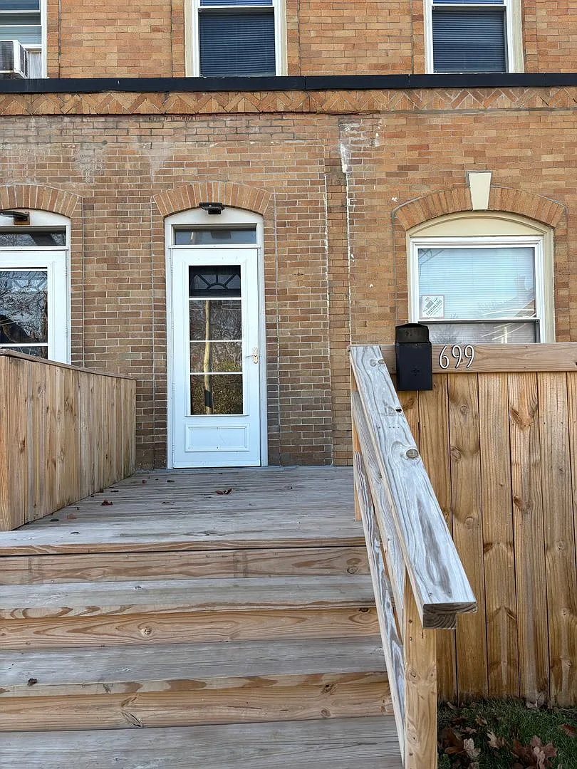 NCH - 699-707 Carpenter St. — Photo 1