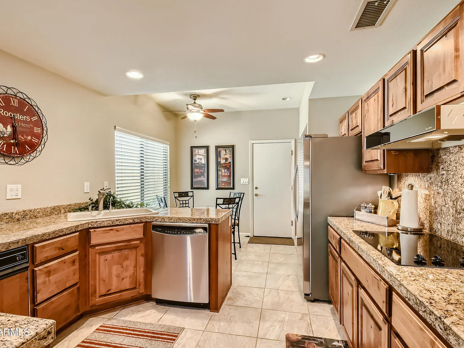 2 bed, 2.5 bath, 1603 sqft, $5,900 — Photo 4