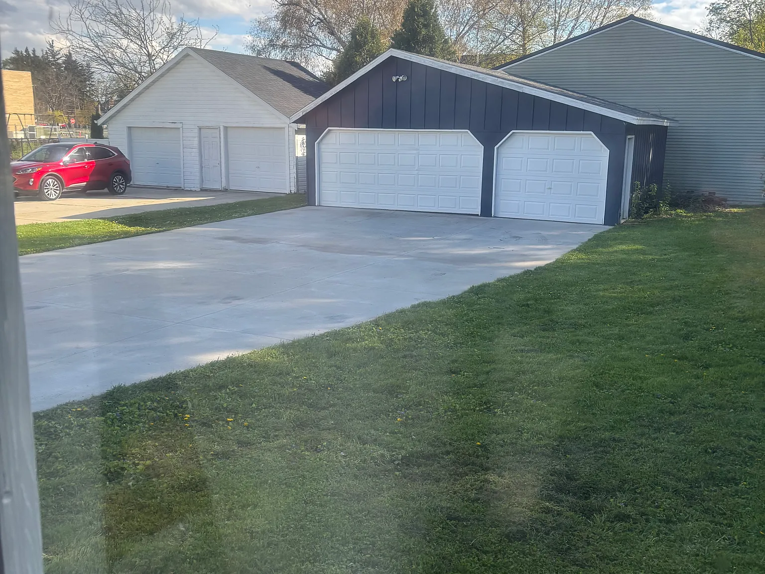 3 bed, 1.5 bath, 1393 sqft, $1,950 — Photo 4