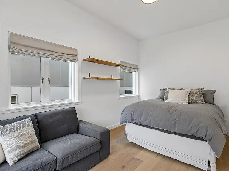 5932 California Ave SW #B — Photo 15