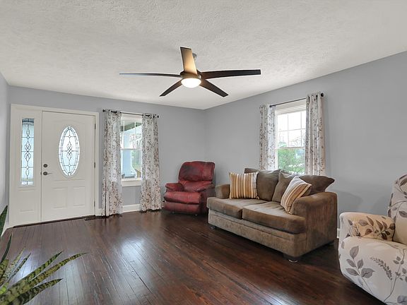 4th image of 3843 Bethel Ave