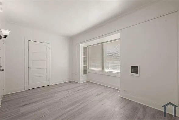 Studio, 450 sqft, $2,041 — Photo 3