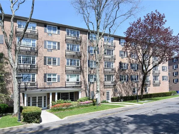 3 Consulate Drive #1A, Tuckahoe, NY 10707