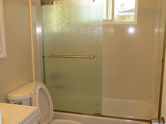 5th image of 4349 Blackford Ave APT 4