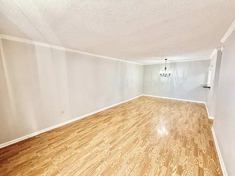 3101 Highland Rd #317 — Photo 3