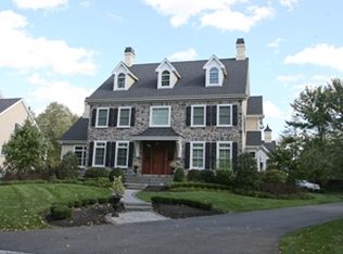 2 Courtney Rd, Wilmington, DE 19807