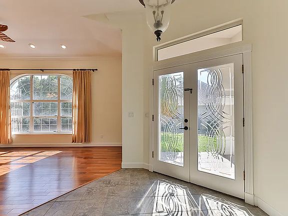 5th image of 2116 Villa Way