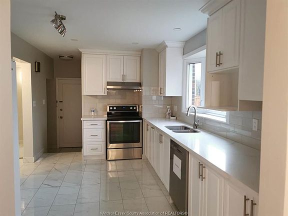5th image of 2631 Columbia Ct