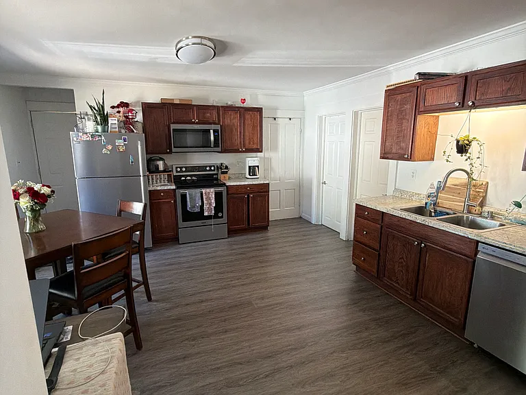 14 Mount Auburn St #12 — Photo 3