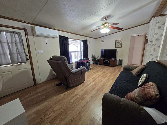 4th image of 43 Main Street