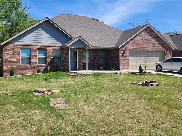 1336 Crawford St, Gentry, AR 72734